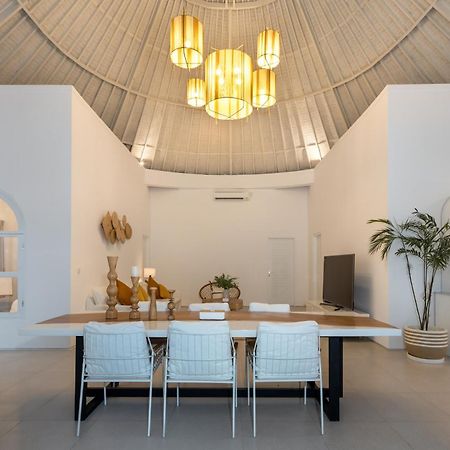 Villa Weiss Berawa Canggu Buitenkant foto