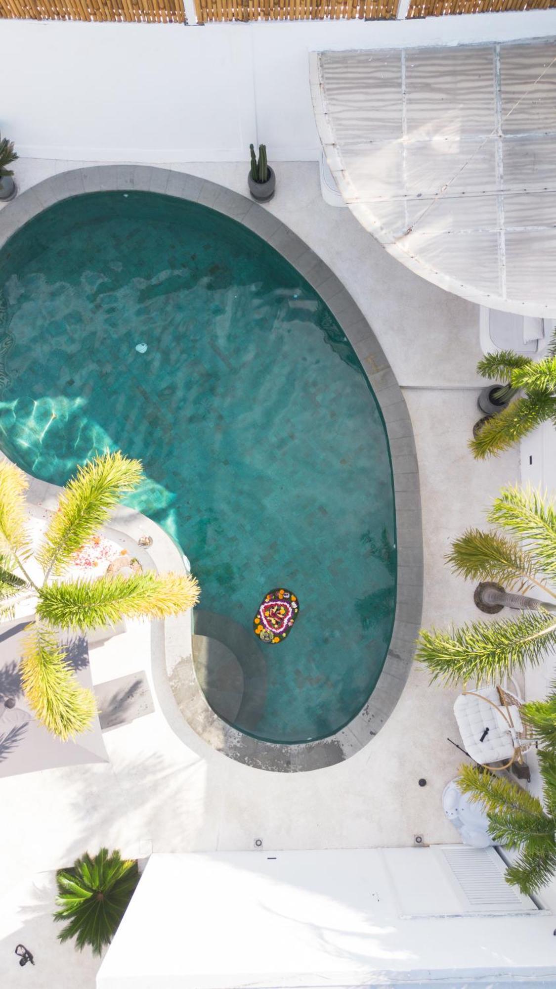 Villa Weiss Berawa Canggu Buitenkant foto
